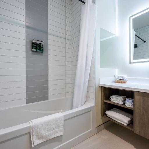 Leelas Villa Inn Flesherton Екстериор снимка