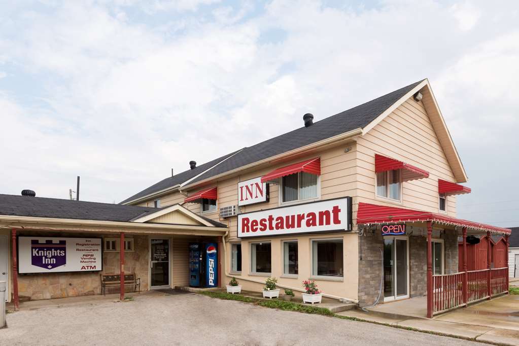 Leelas Villa Inn Flesherton Ресторант снимка