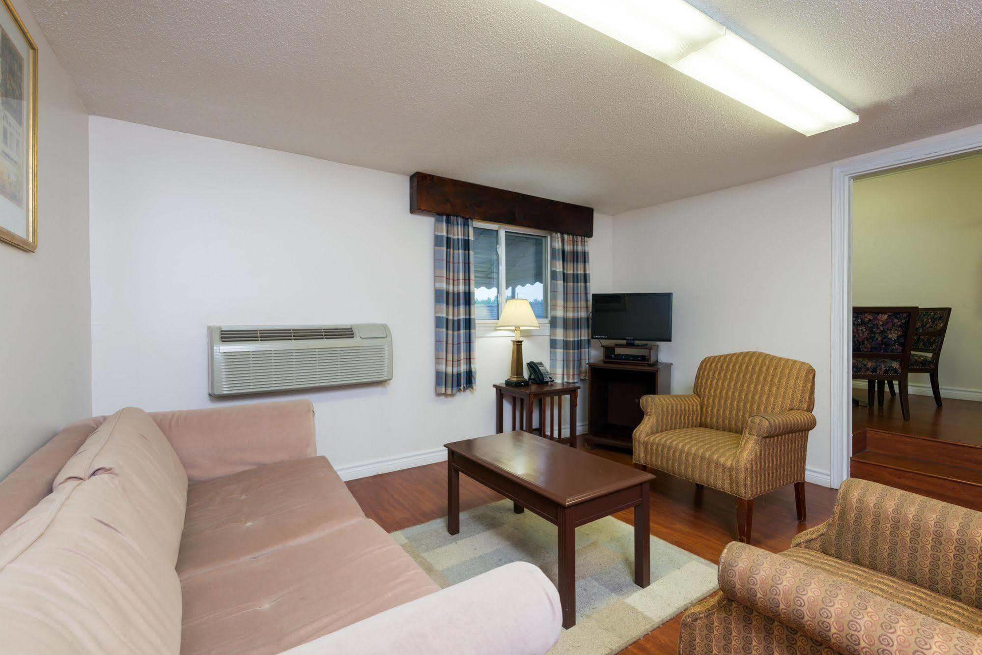 Leelas Villa Inn Flesherton Екстериор снимка